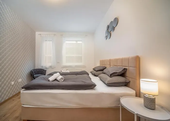 Apartamento Grace Pine 2 *
