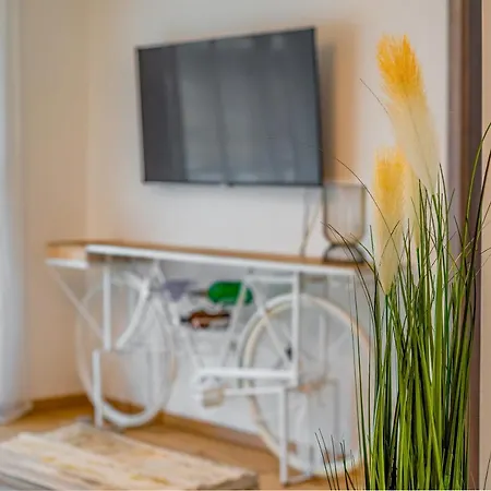 Grace Pine 2 * Budapeszt