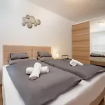 Apartment Grace Pine 2